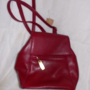 Liz Clairborne Small Shoulder/Backpack Purse